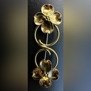 Vintage Stuart Nye Dogwood Brooch